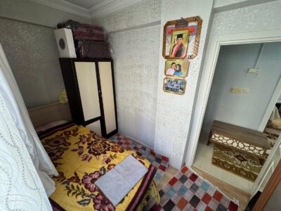 Bahçelievler Çobançeşme'de E5'e Yakın - 3+1 90m2 Satılık Daire